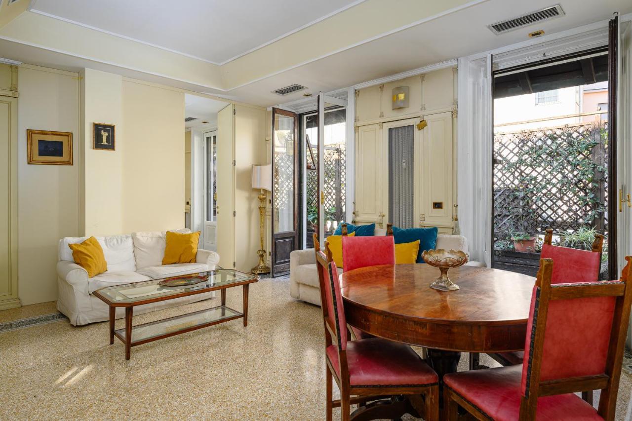 Duomo - Fontana Penthouse With Beautiful Terrace Appartement Milaan Buitenkant foto